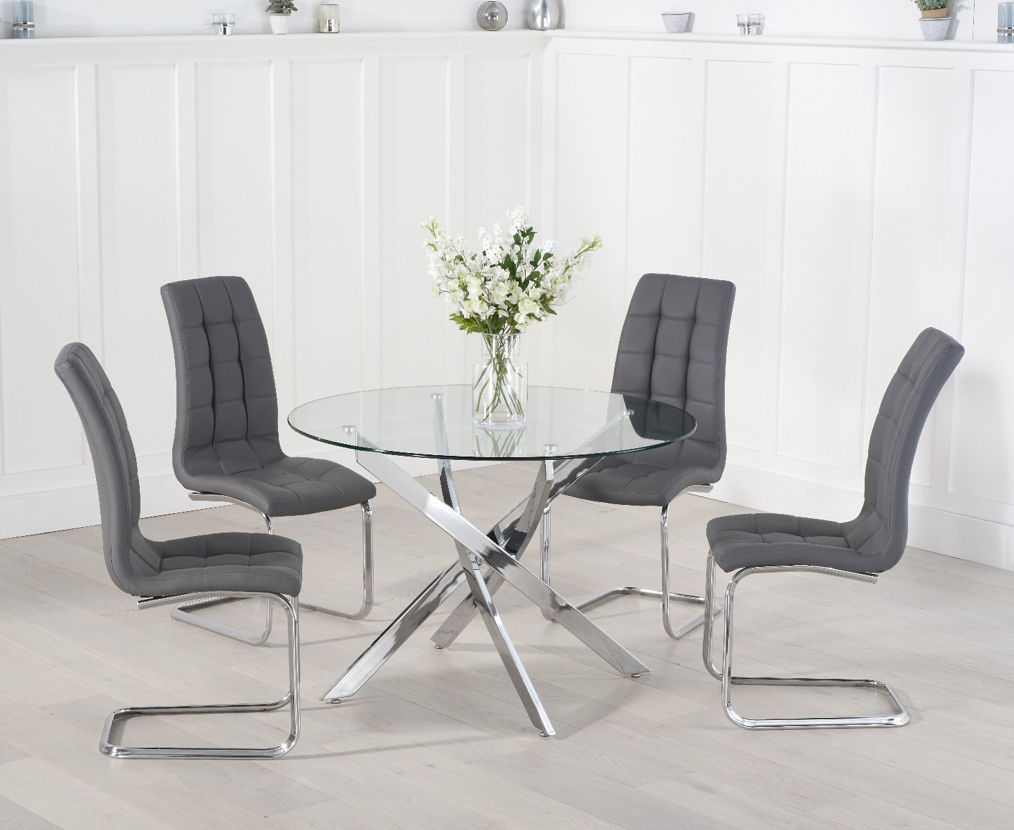 Denver 120cm Glass Dining Table With 6 Black Vigo Chairs Denver 120cm Glass Dining Table With 6 Black Vigo Chairs